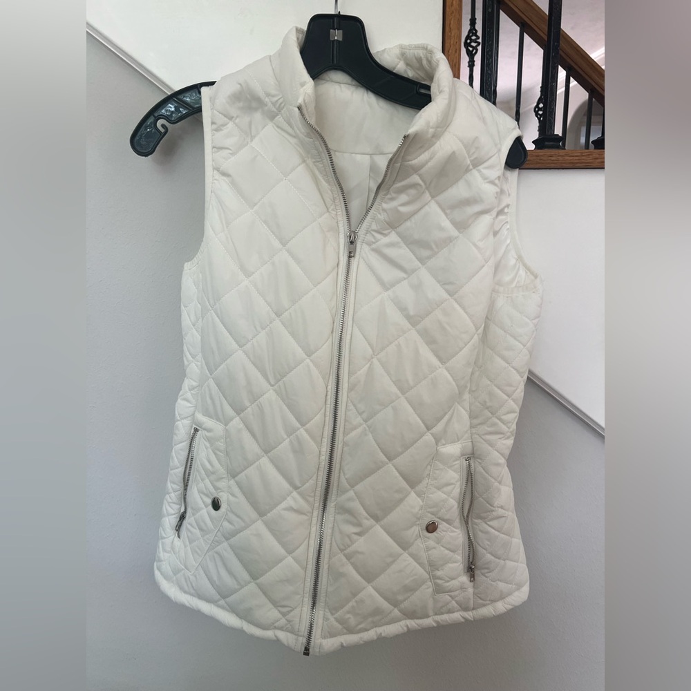Women's Quilted White Vest